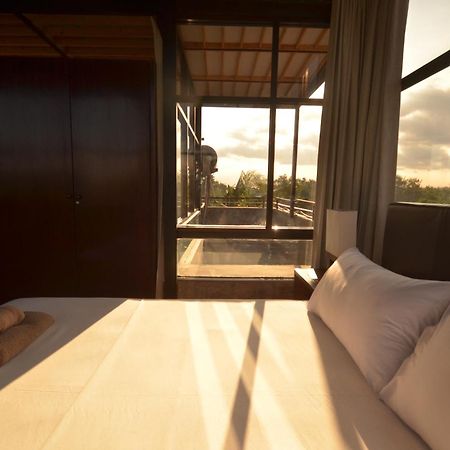Ohmmstay - Rumah Pendopo Tanjungtirto Екстер'єр фото
