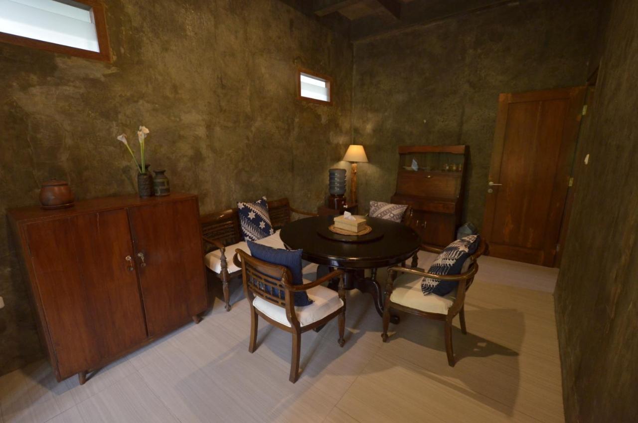 Ohmmstay - Rumah Pendopo Tanjungtirto Екстер'єр фото