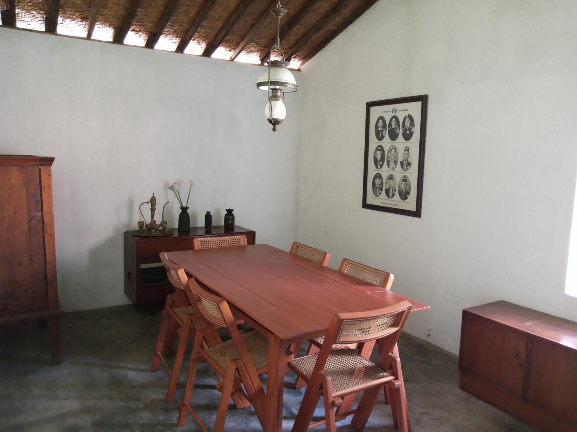 Ohmmstay - Rumah Pendopo Tanjungtirto Екстер'єр фото