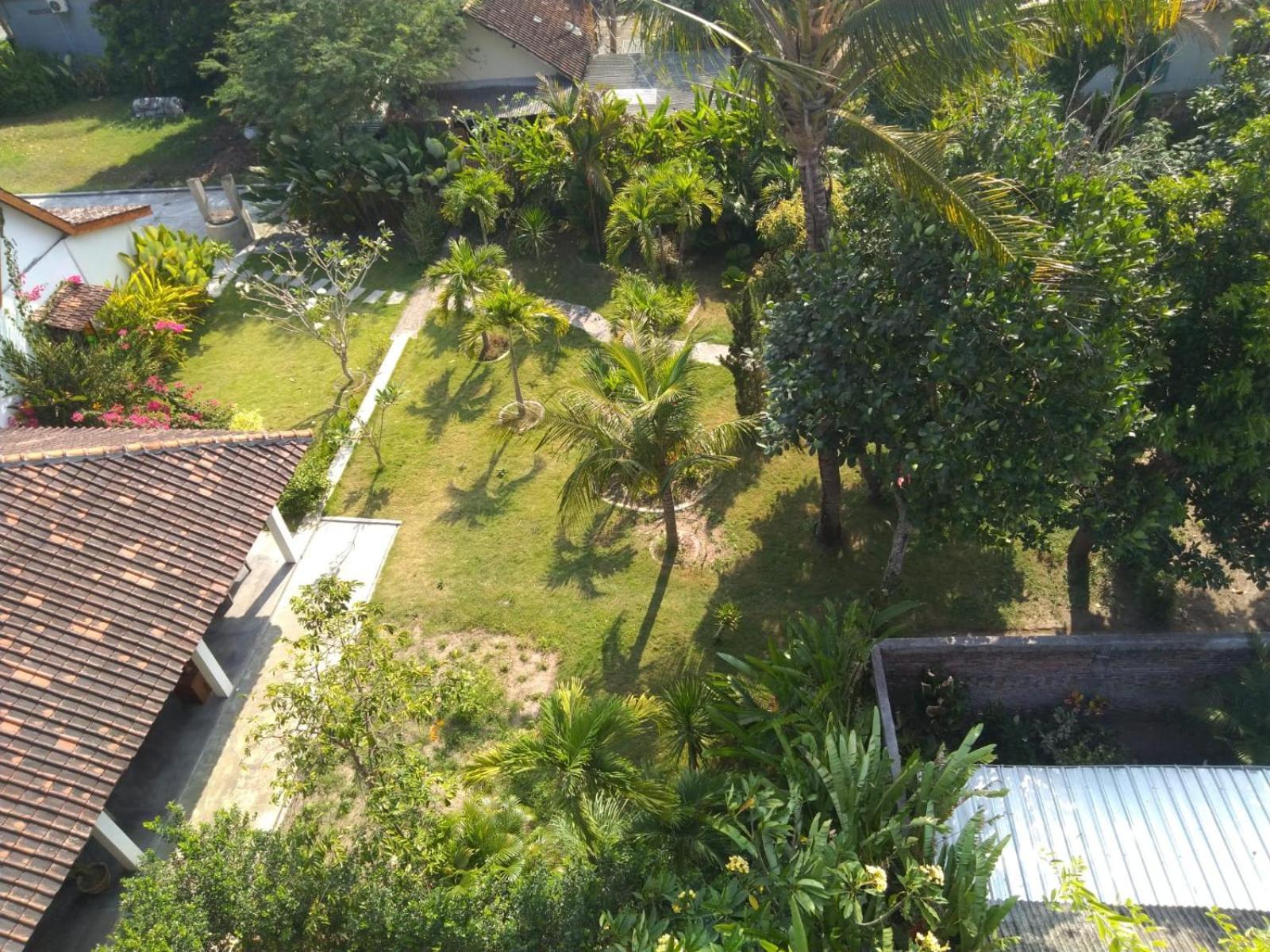 Ohmmstay - Rumah Pendopo Tanjungtirto Екстер'єр фото