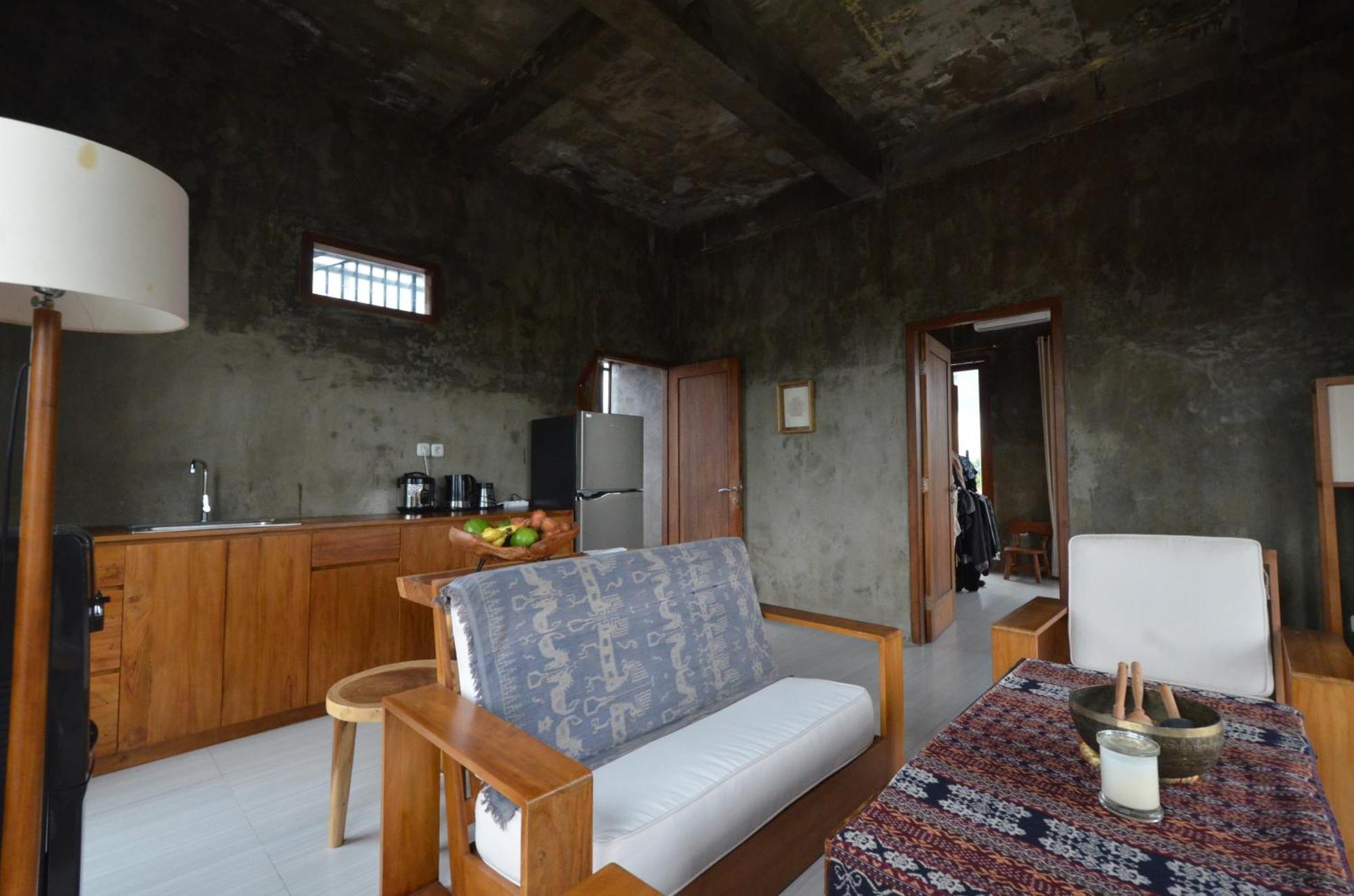 Ohmmstay - Rumah Pendopo Tanjungtirto Екстер'єр фото