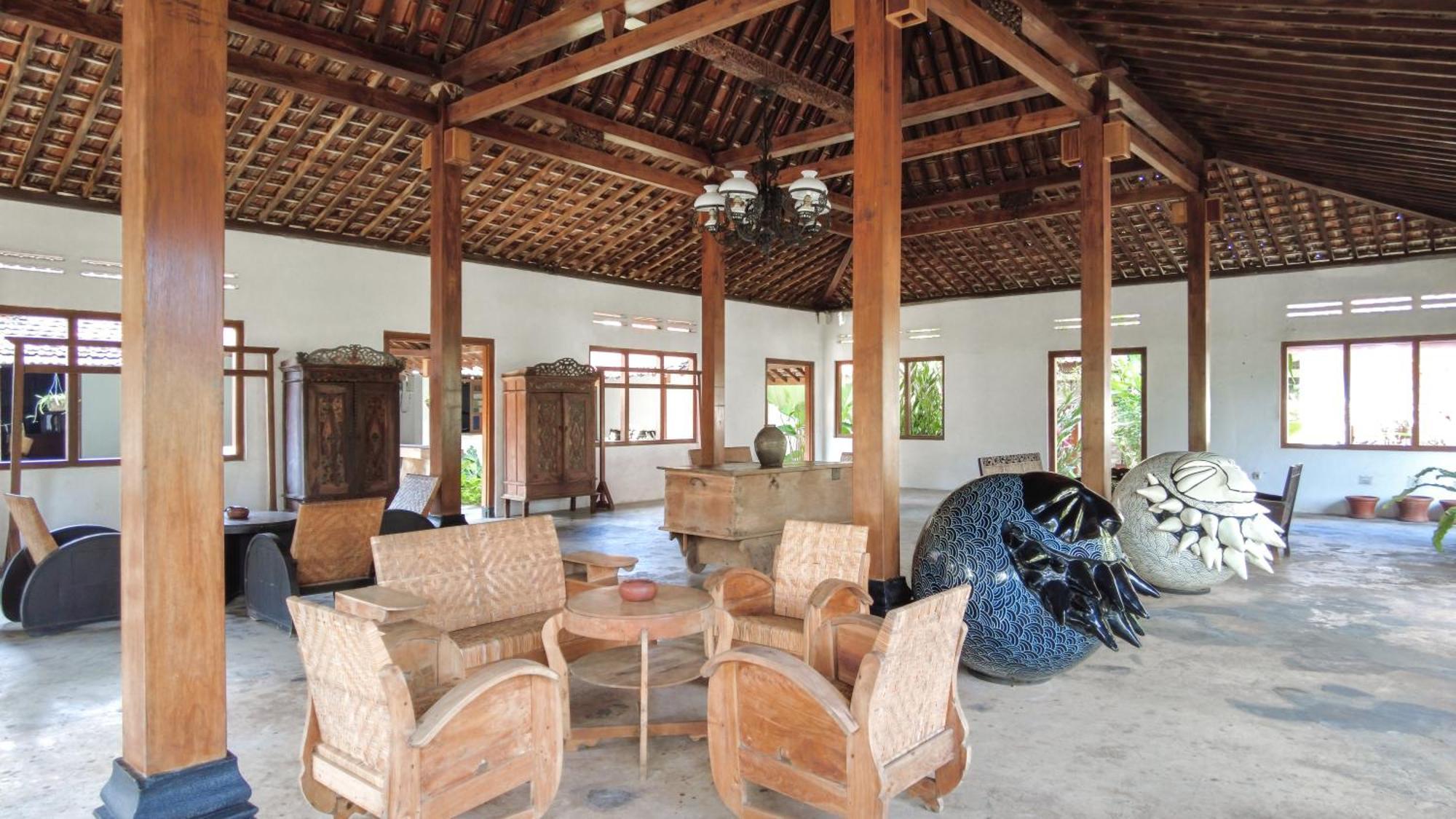Ohmmstay - Rumah Pendopo Tanjungtirto Екстер'єр фото
