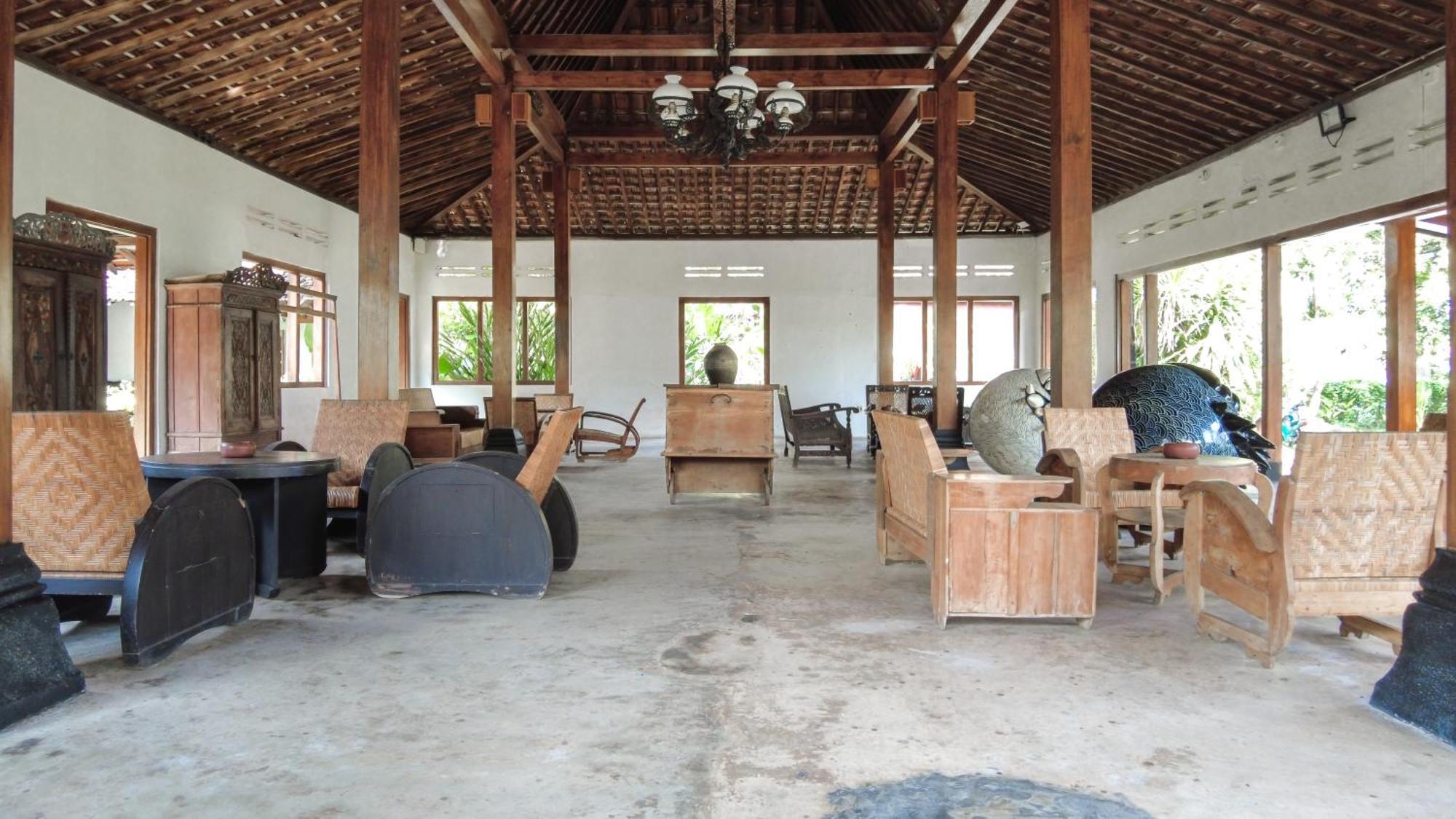 Ohmmstay - Rumah Pendopo Tanjungtirto Екстер'єр фото